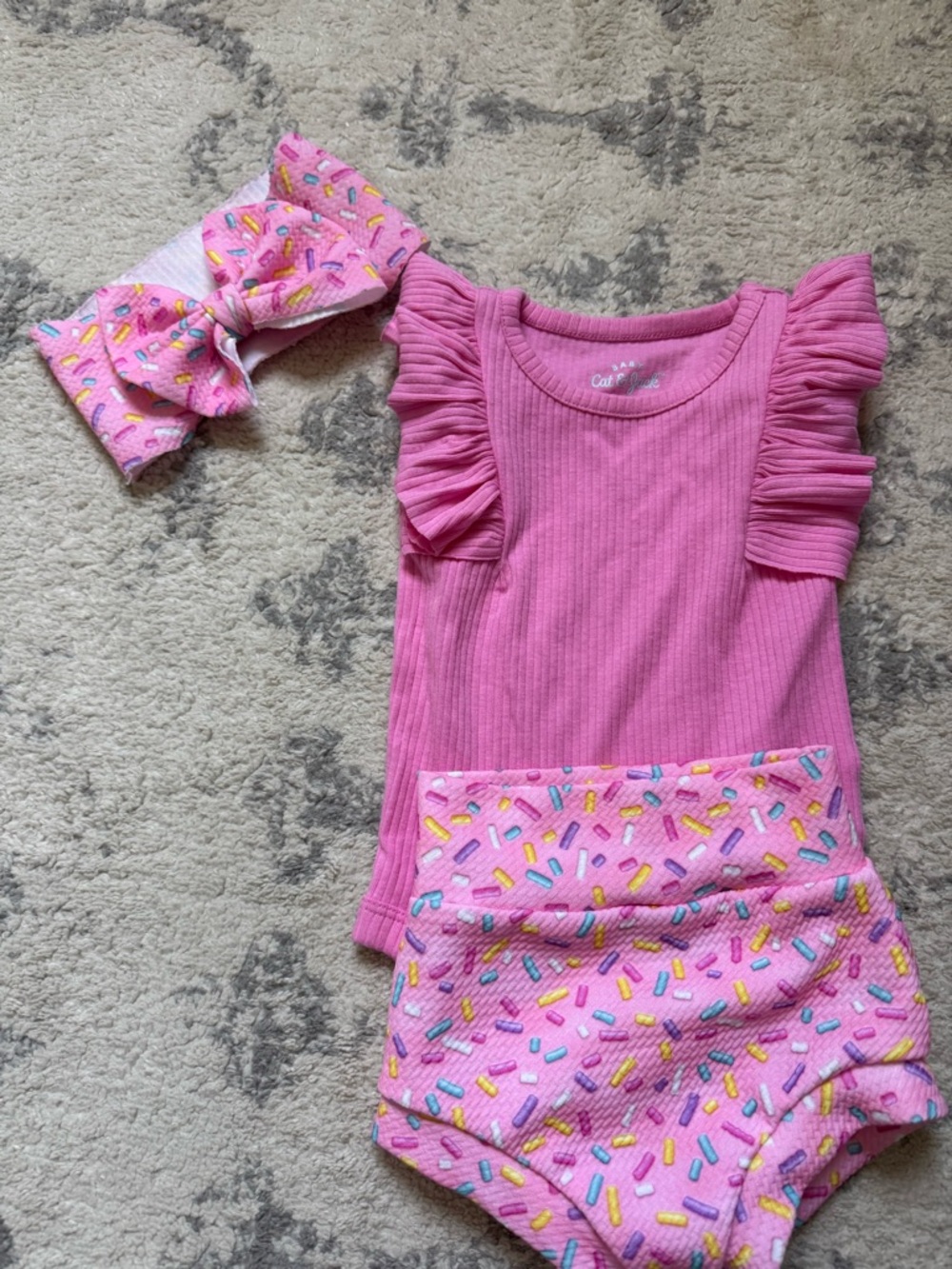 Cat & Jack Pink Ruffle Sleeve Top with Sprinkle Print Shorts & Headband